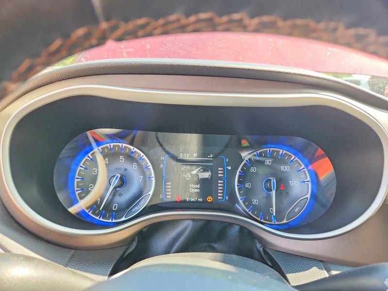 68874676 :رقم المزاد ، 2C4RC1BG4HR552231 vin ، 2017 Chrysler Pacifica مزاد بيع