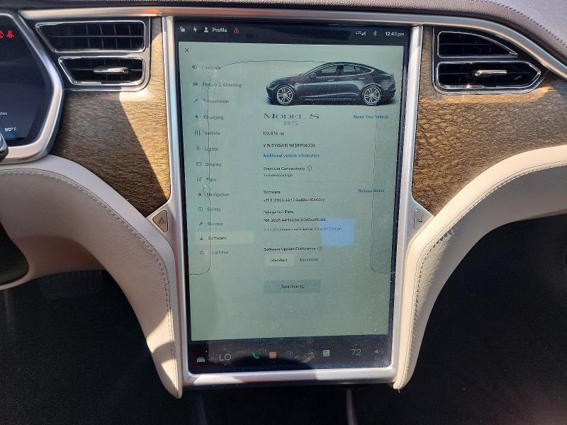 2013 Tesla Model S მანქანა იყიდება აუქციონზე, vin: 5YJSA1CN8DFP06336, აუქციონის ნომერი: 71207646