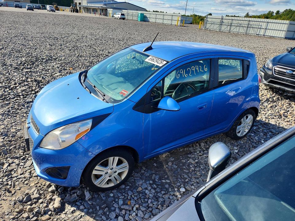 2015 Chevrolet Spark მანქანა იყიდება აუქციონზე, vin: KL8CB6S94FC725557, აუქციონის ნომერი: 69629426