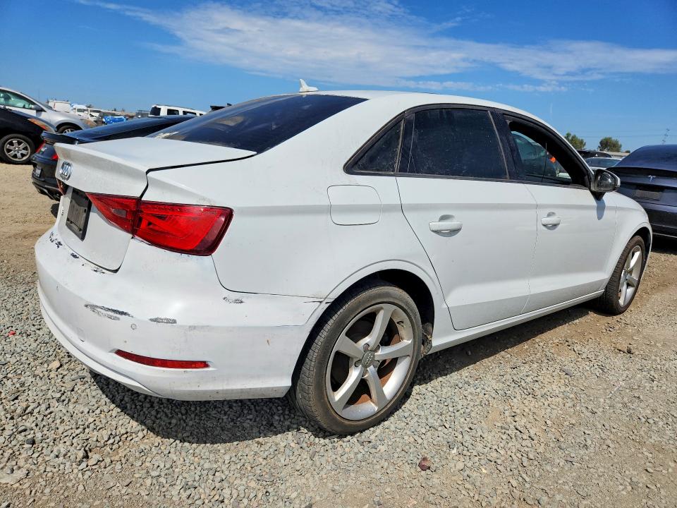 68337326 :رقم المزاد ، WAUACGFF4F1110856 vin ، 2015 Audi A3 مزاد بيع