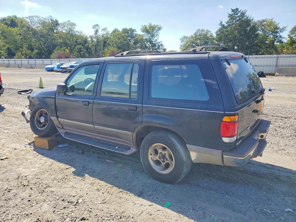 68062476 :رقم المزاد ، 1FMDU32X1TUA72979 vin ، 1996 Ford Explorer مزاد بيع