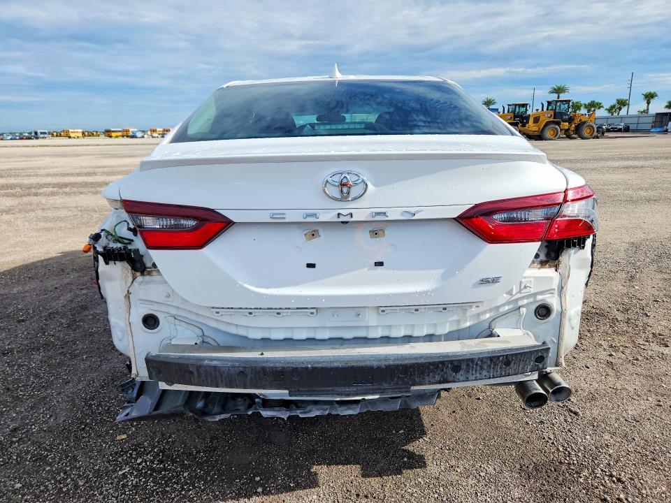 Продаж на аукціоні авто 2022 Toyota Camry, vin: 4T1G11AK7NU073573, номер лоту: 66554526