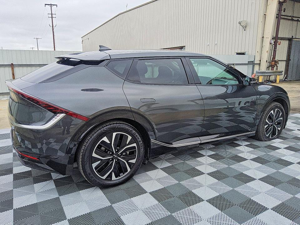 2023 Kia Ev6 მანქანა იყიდება აუქციონზე, vin: KNDC34LA4P5602431, აუქციონის ნომერი: 68641866