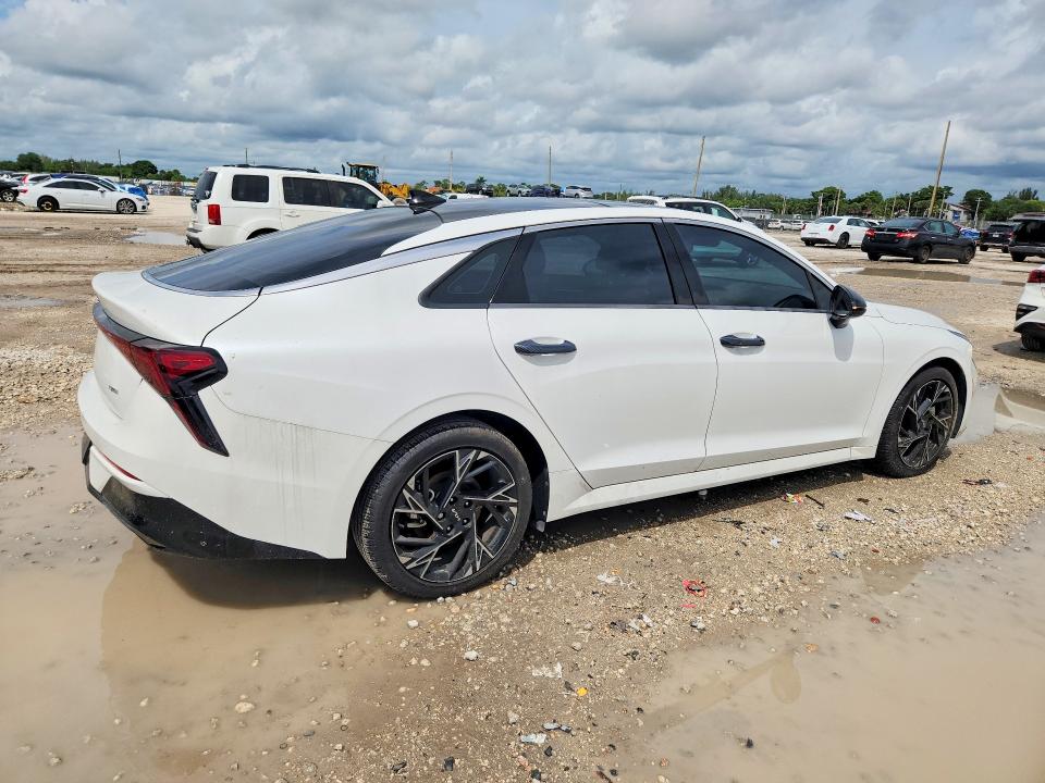 2025 Kia K5 მანქანა იყიდება აუქციონზე, vin: KNAG64J7XS5392634, აუქციონის ნომერი: 68007836