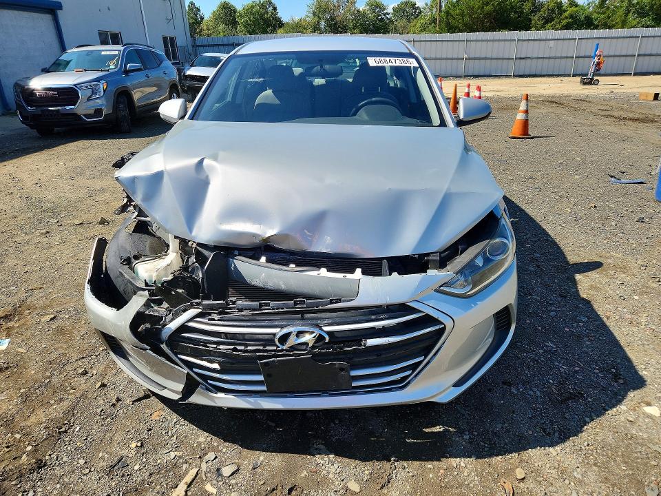 68847386 :رقم المزاد ، 5NPD84LF5HH168152 vin ، 2017 Hyundai Elantra مزاد بيع
