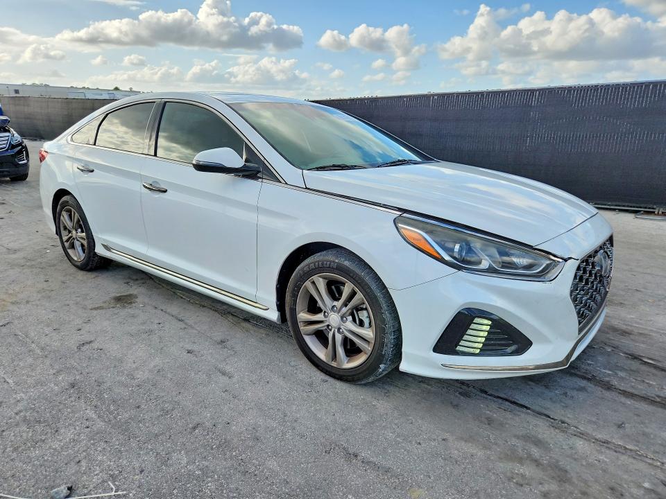 2018 Hyundai Sonata მანქანა იყიდება აუქციონზე, vin: 5NPE34AFXJH700409, აუქციონის ნომერი: 69143816