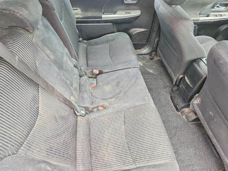 68001056 :رقم المزاد ، JTDZN3EU7HJ061812 vin ، 2017 Toyota Prius V مزاد بيع
