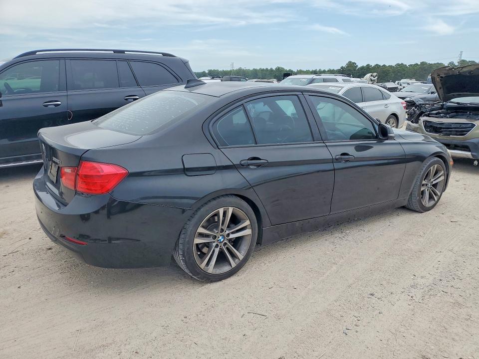 69302236 :رقم المزاد ، WBA3C1G53DNR48264 vin ، 2013 Bmw 328 مزاد بيع