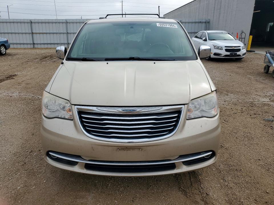 69531966 :رقم المزاد ، 2C4RC1CG4DR677206 vin ، 2013 Chrysler Town & Country مزاد بيع