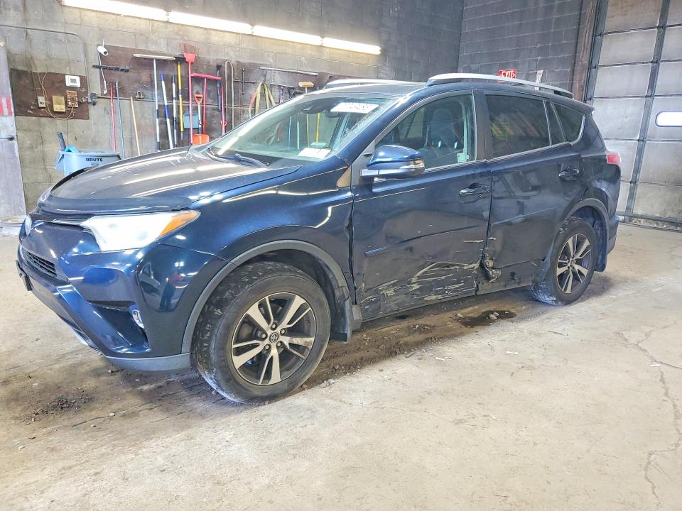 Продаж на аукціоні авто 2017 Toyota Rav4, vin: 2T3RFREV9HW654923, номер лоту: 70049486