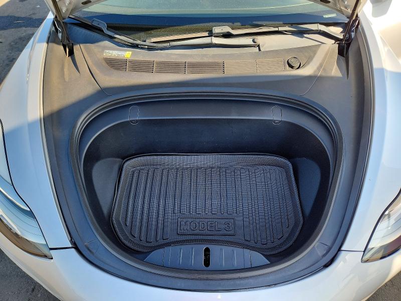 67753486 :رقم المزاد ، 5YJ3E1EB7JF069172 vin ، 2018 Tesla Model 3 مزاد بيع