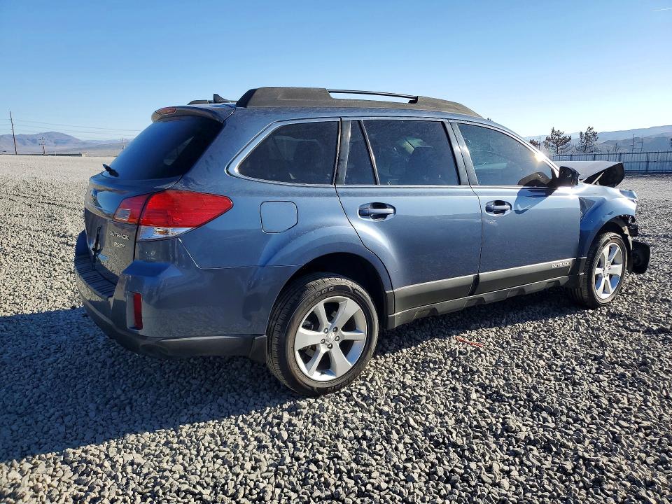 2014 Subaru Outback მანქანა იყიდება აუქციონზე, vin: 4S4BRBCC5E3215956, აუქციონის ნომერი: 69020806
