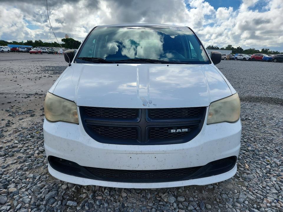 67353496 :رقم المزاد ، 2C4RRGAG8ER104475 vin ، 2014 Ram Tradesman مزاد بيع