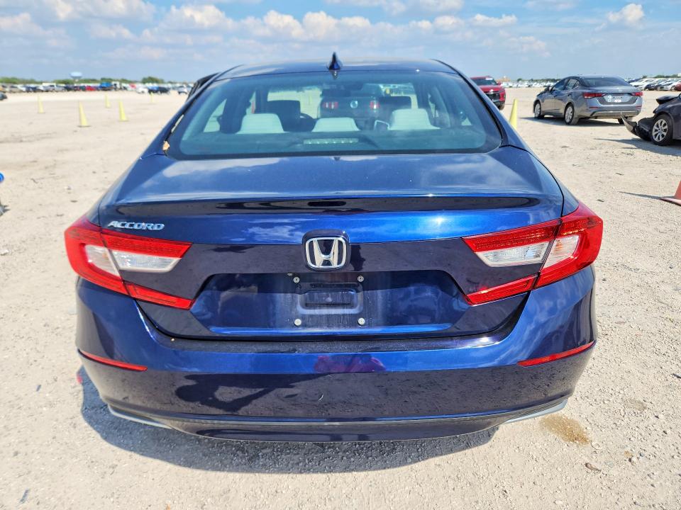 Продаж на аукціоні авто 2018 Honda Accord, vin: 1HGCV1F11JA144674, номер лоту: 70540396