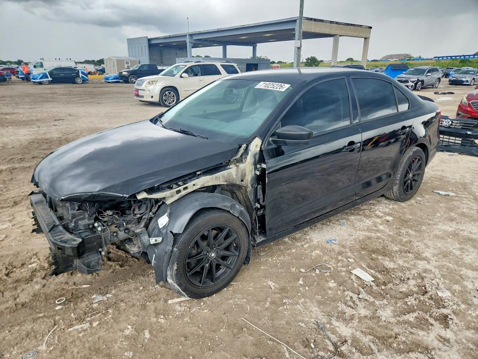 71025226 :رقم المزاد ، 3VW2B7AJ3HM211654 vin ، 2017 Volkswagen Jetta مزاد بيع