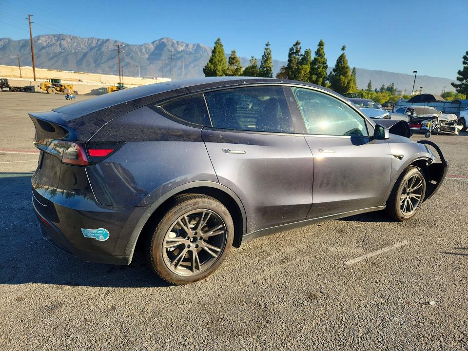 Продаж на аукціоні авто 2025 Tesla Model Y, vin: 7SAYGDEDXSA367042, номер лоту: 67505256