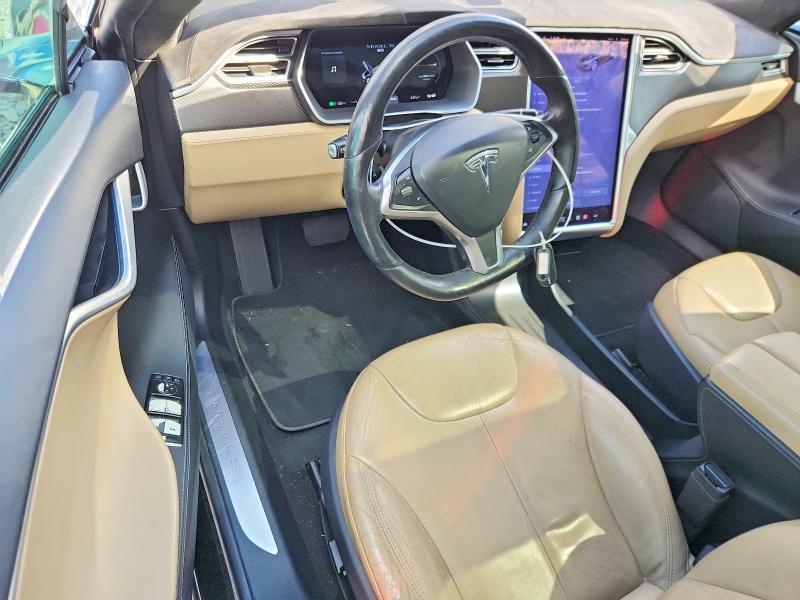 2015 Tesla Model S მანქანა იყიდება აუქციონზე, vin: 5YJSA4H1XFF080363, აუქციონის ნომერი: 70439766