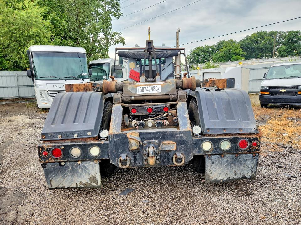 Aukcja sprzedaży 1999 Mack Cl713, vin: 1M2AD09C8XW009117, numer aukcji: 68747486