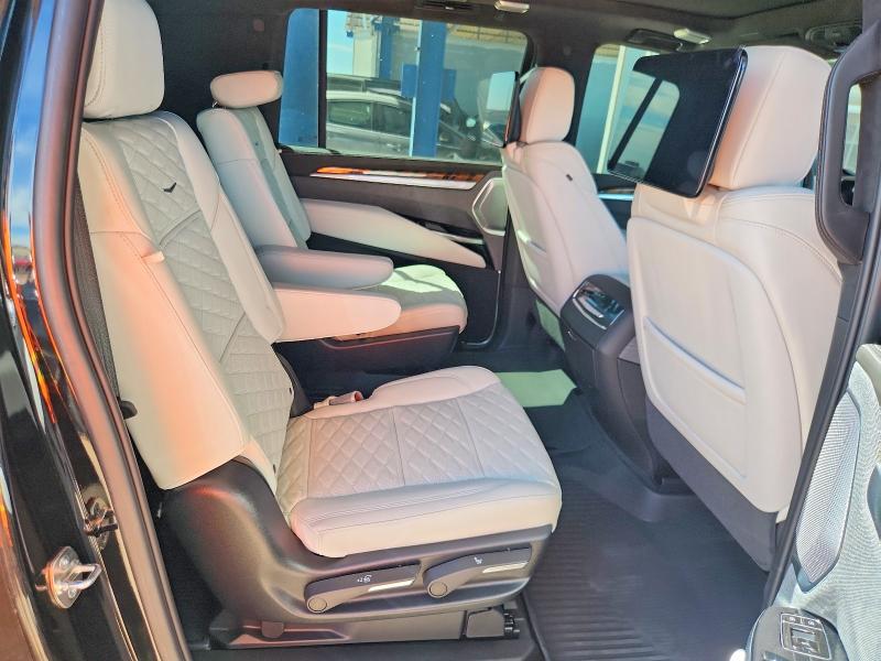 Auction sale of the 2025 Cadillac Escalade, vin: 1GYS9RRL2SR349105, lot number: 68048246