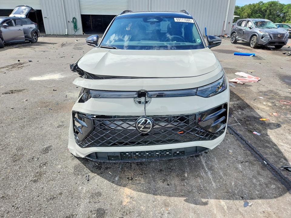 69111086 :رقم المزاد ، 3VVHR7RM9TM117098 vin ، 2026 Volkswagen Tiguan مزاد بيع
