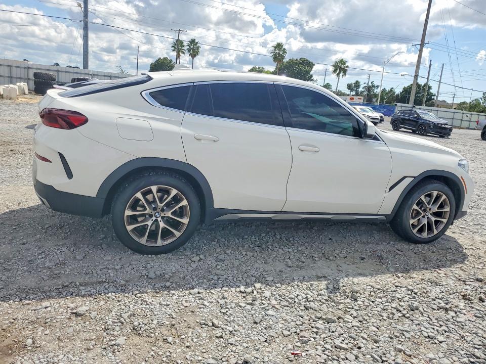 Продаж на аукціоні авто 2022 Bmw X6, vin: 5UXCY6C09N9N38069, номер лоту: 70314576