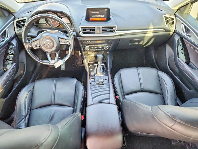 68982476 :رقم المزاد ، 3MZBN1L30JM250114 vin ، 2018 Mazda 3 مزاد بيع
