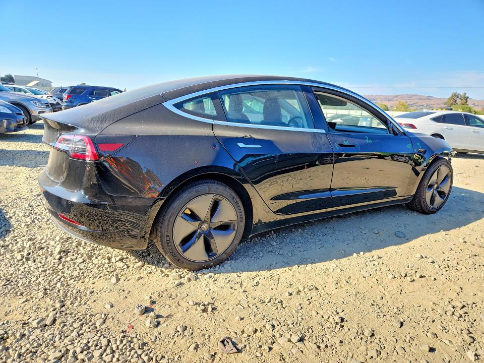 Продаж на аукціоні авто 2018 Tesla Model 3, vin: 5YJ3E1EA5JF109191, номер лоту: 69232956