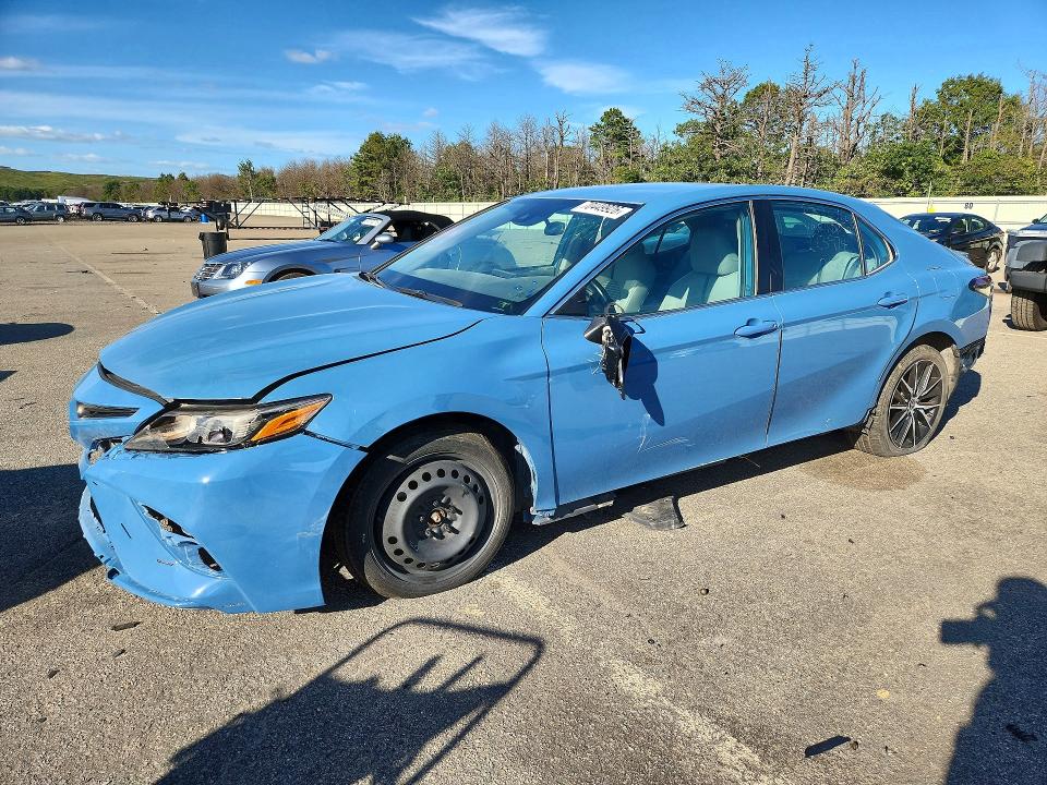 Продаж на аукціоні авто 2024 Toyota Camry, vin: 4T1G11AK1RU223974, номер лоту: 70449926