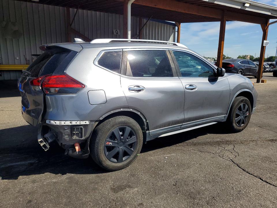 Продаж на аукціоні авто 2017 Nissan Rogue, vin: KNMAT2MV1HP553045, номер лоту: 69199086