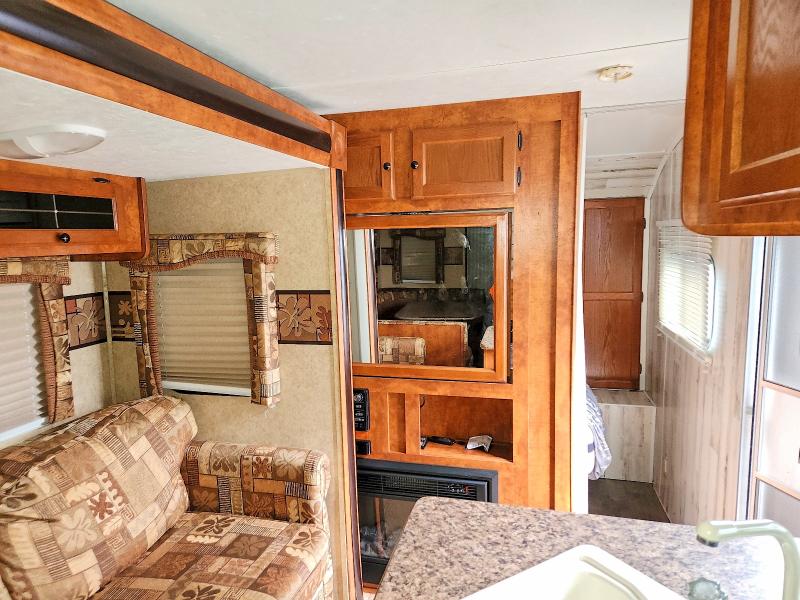 2012 Layton Travel Trl მანქანა იყიდება აუქციონზე, vin: 1SE200R2XCF000210, აუქციონის ნომერი: 70644606