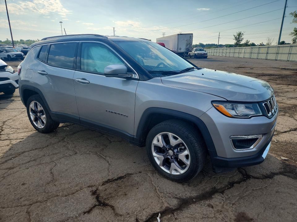 67299826 :رقم المزاد ، 3C4NJDCB6LT128077 vin ، 2020 Jeep Compass مزاد بيع