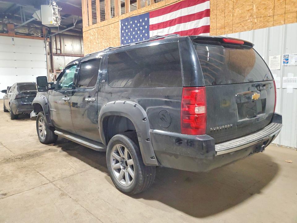 2014 Chevrolet Suburban მანქანა იყიდება აუქციონზე, vin: 1GNSKKE71ER225784, აუქციონის ნომერი: 66858346