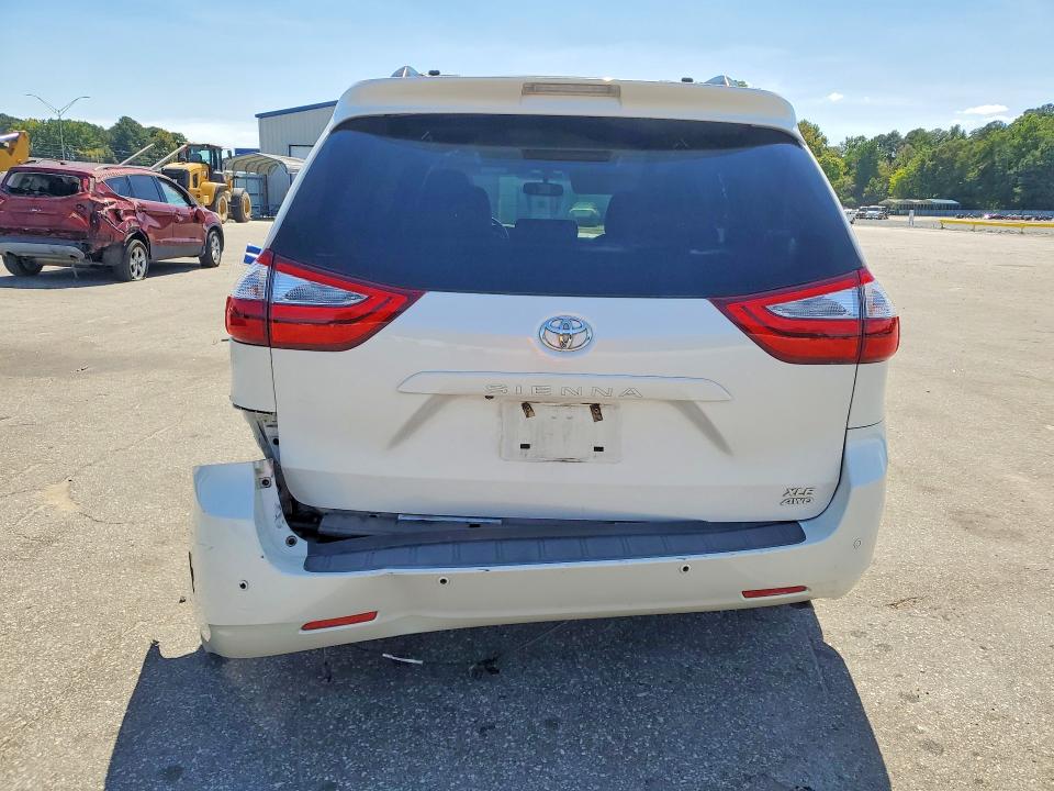 Продажа на аукционе авто 2015 Toyota Sienna, vin: 5TDDK3DC6FS109747, номер лота: 68232566