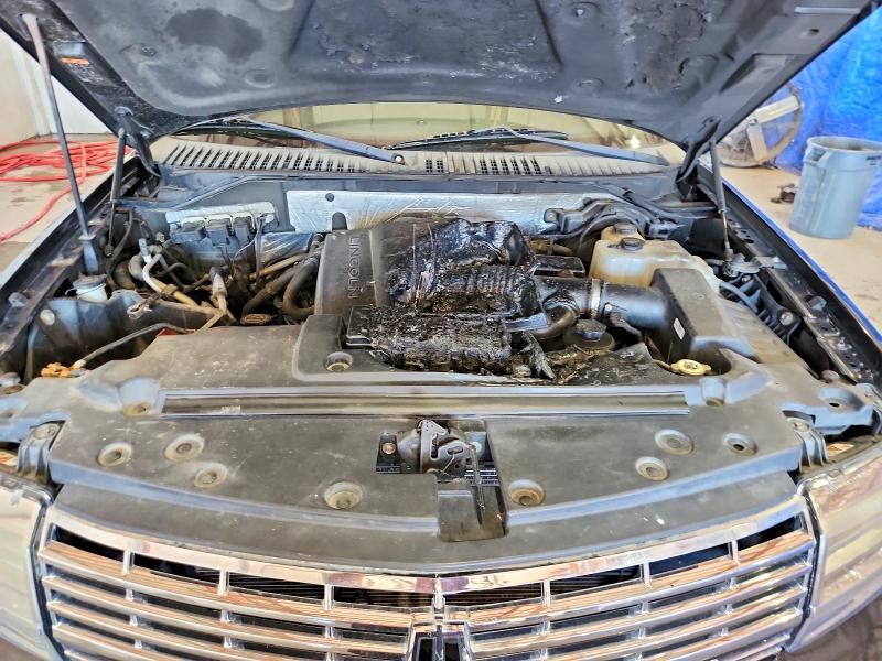 2014 Lincoln Navigator მანქანა იყიდება აუქციონზე, vin: 5LMJJ2J54EEL08590, აუქციონის ნომერი: 70772296