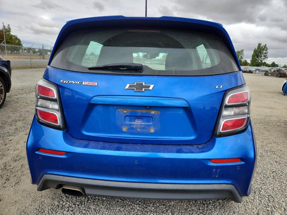 2018 Chevrolet Sonic მანქანა იყიდება აუქციონზე, vin: 1G1JD6SB2J4124753, აუქციონის ნომერი: 67087836