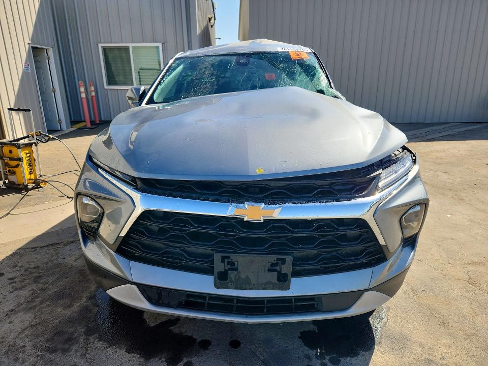 Продажа на аукционе авто 2025 Chevrolet Blazer, vin: 3GNKBCR4XSS262184, номер лота: 70904346