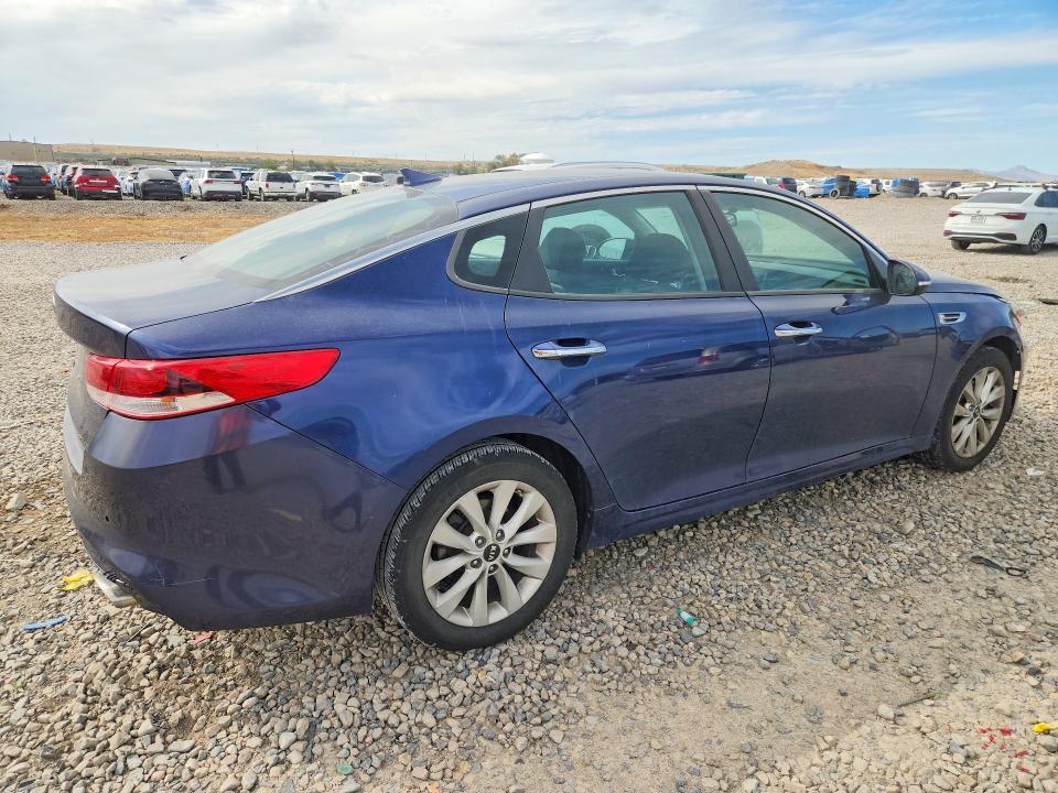 Продаж на аукціоні авто 2017 Kia Optima, vin: 5XXGT4L35HG128568, номер лоту: 68290856