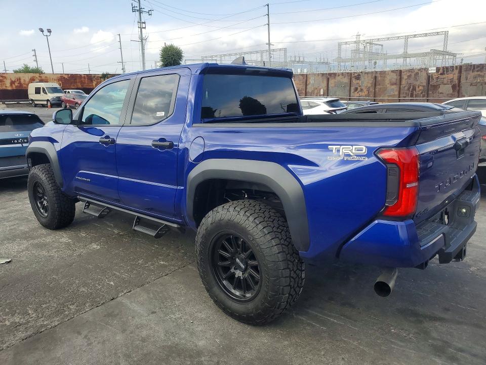 2025 Toyota Tacoma მანქანა იყიდება აუქციონზე, vin: 3TYLC5LN9ST016906, აუქციონის ნომერი: 70110386