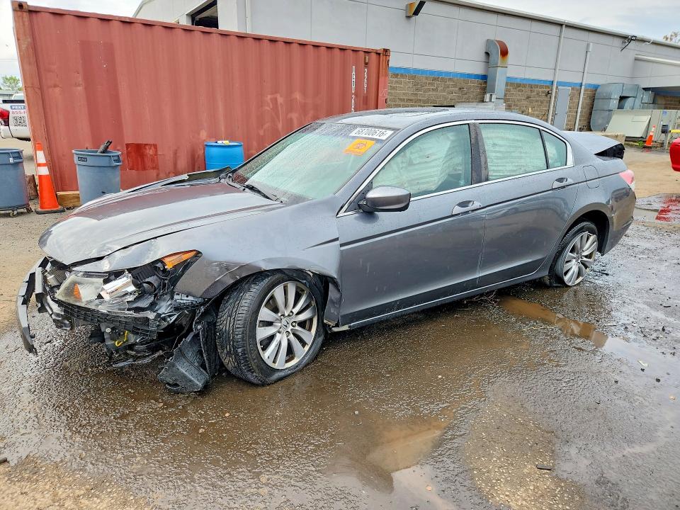 Auction sale of the 2012 Honda Accord, vin: 1HGCP2F70CA173297, lot number: 68700616