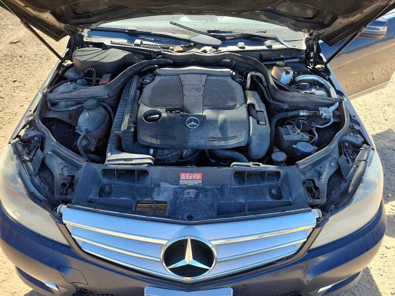 2013 Mercedes-benz C მანქანა იყიდება აუქციონზე, vin: WDDGF8AB1DA880787, აუქციონის ნომერი: 69736916