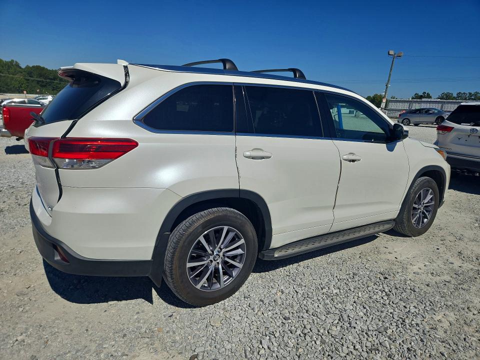 Aukcja sprzedaży 2017 Toyota Highlander, vin: 5TDKZRFH6HS510927, numer aukcji: 71146426