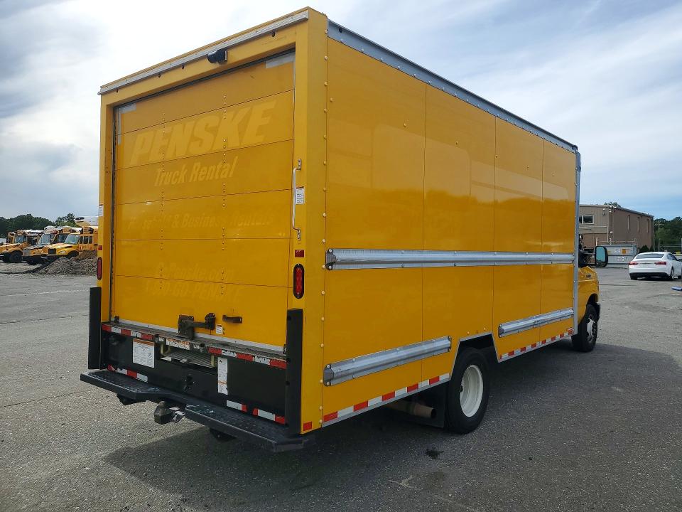 2022 Ford Econoline მანქანა იყიდება აუქციონზე, vin: 1FDWE3FN4NDC04196, აუქციონის ნომერი: 70526986