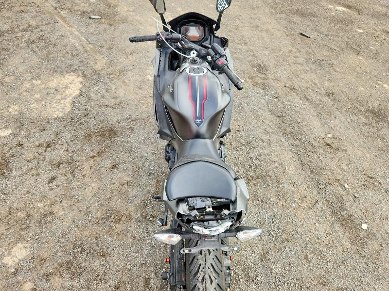 69020206 :رقم المزاد ، ML5EXEM13NDA66217 vin ، 2022 Kawasaki Ex650 مزاد بيع