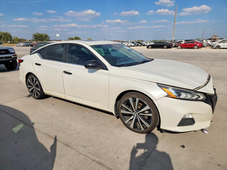 Продажа на аукционе авто 2020 Nissan Altima, vin: 1N4BL4CV3LN312017, номер лота: 69683656