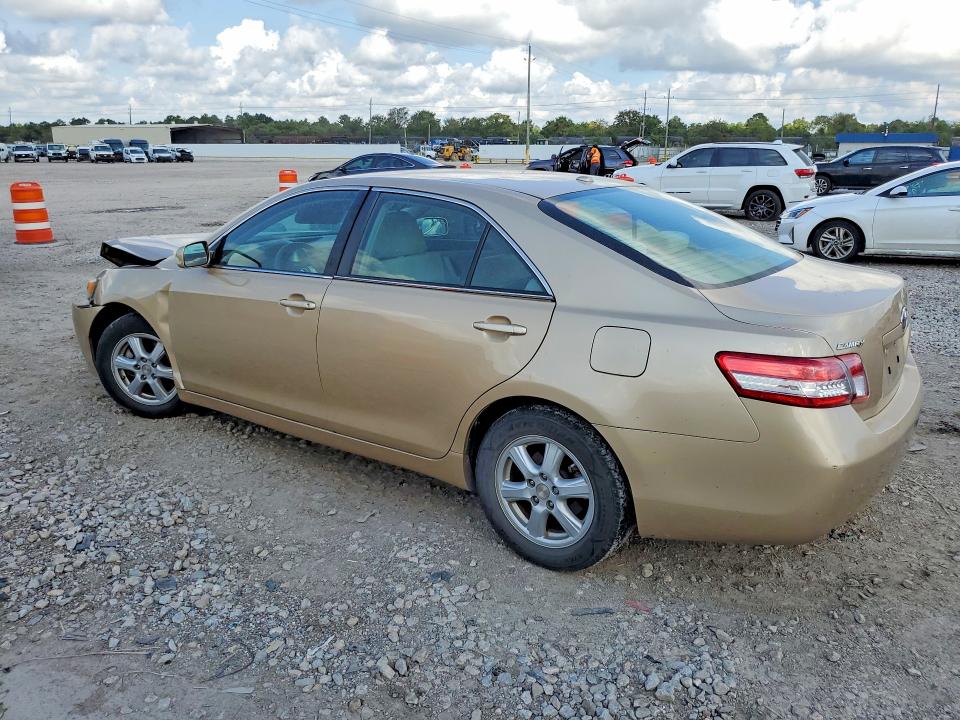 69809626 :رقم المزاد ، 4T1BF3EK6AU075486 vin ، 2010 Toyota Camry مزاد بيع