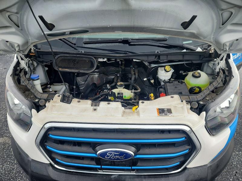 68674036 :رقم المزاد ، 1FTBW3XK3NKA14454 vin ، 2022 Ford Transit مزاد بيع