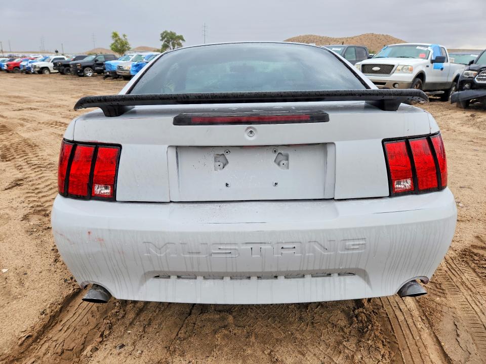 68644236 :رقم المزاد ، 1FAFP42X21F144824 vin ، 2001 Ford Mustang مزاد بيع