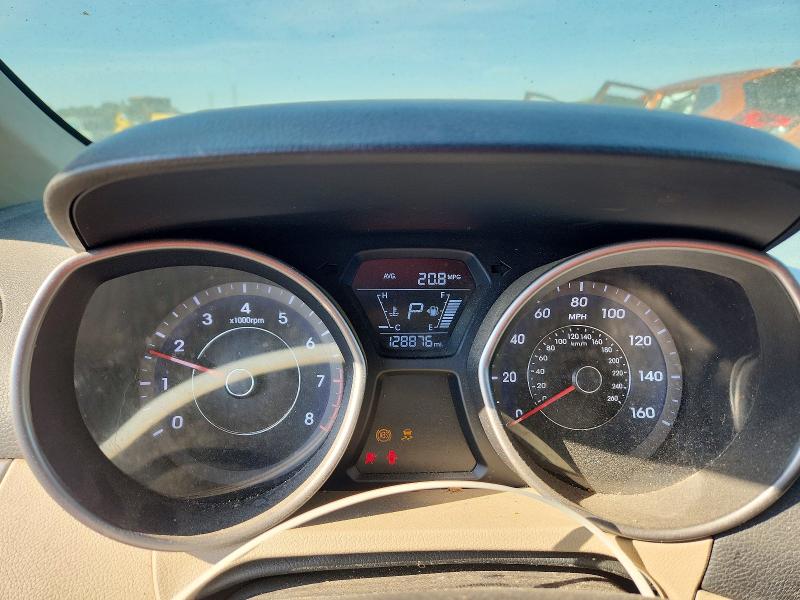 2016 Hyundai Elantra მანქანა იყიდება აუქციონზე, vin: 5NPDH4AE8GH763165, აუქციონის ნომერი: 71051106