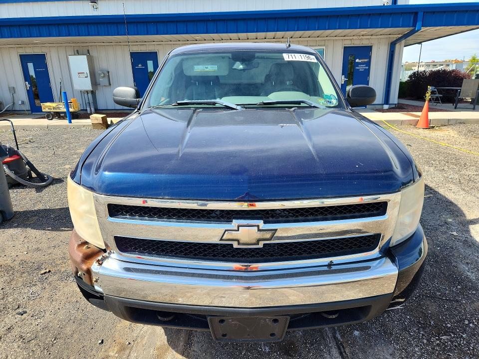 71111196 :رقم المزاد ، 2GCEK19J071703016 vin ، 2007 Chevrolet Silverado مزاد بيع