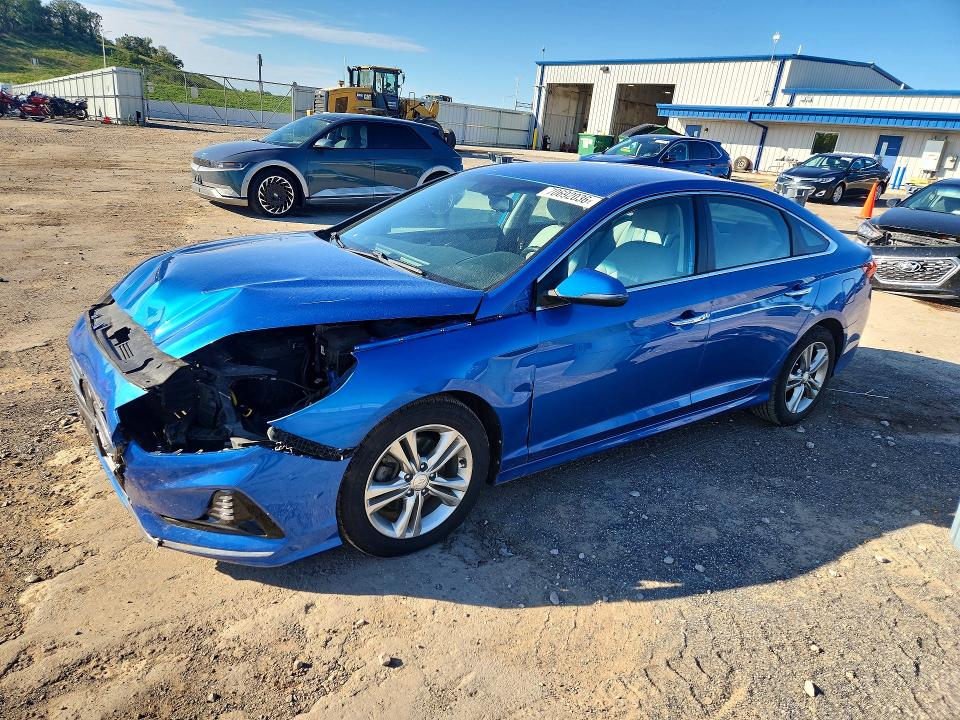 2018 Hyundai Sonata მანქანა იყიდება აუქციონზე, vin: 5NPE34AFXJH627669, აუქციონის ნომერი: 70692036